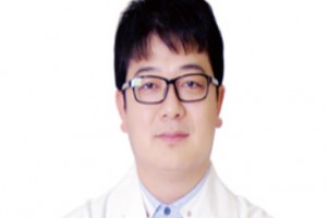 海峽美容外科尹衛(wèi)東擅長(zhǎng)什么項(xiàng)目