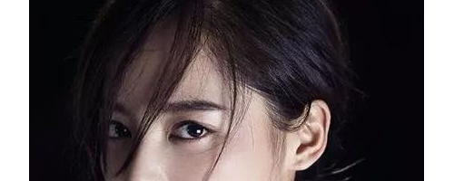 想要成為辛芷蕾除了發(fā)型這個也不能少