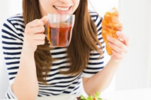 深圳鵬愛醫(yī)療美容醫(yī)院胡青整形價(jià)格表附玻尿酸精華導(dǎo)入案例展示