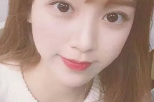 西安年華永駐醫(yī)療美容診所呂尚軍整形價(jià)格表附無針?biāo)獍咐故?>
</a>
<h3 class=