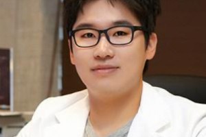 上海愉悅美聯(lián)臣醫(yī)療美容醫(yī)院曹棟弼下頜角案例分享和價格一覽