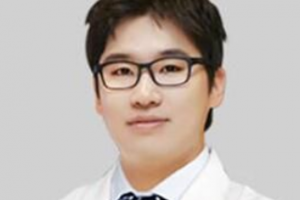 上海愉悅美聯(lián)臣醫(yī)療美容醫(yī)院曹棟弼怎么樣？附真人磨骨案例