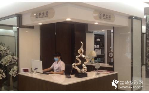 蓉雅整形美容醫(yī)院正規(guī)嗎？隆鼻實(shí)拍案例圖價(jià)格費(fèi)用在線查詢(xún)