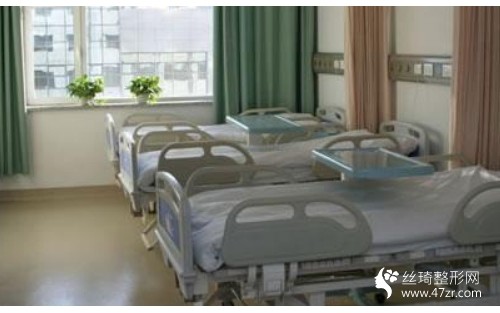 海南省人民醫(yī)院怎么樣？隆鼻真人6個月恢復(fù)果圖|價格表