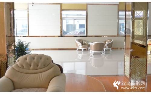 曼陀羅整形醫(yī)院環(huán)境怎么樣？割雙眼皮全過程分享及價格表一覽