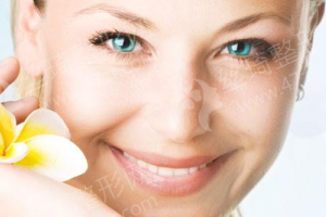 廣州做牙齒種植醫(yī)院排名醫(yī)院介紹-醫(yī)院實(shí)力簡(jiǎn)介！牙齒種植醫(yī)生案例細(xì)節(jié)評(píng)價(jià)